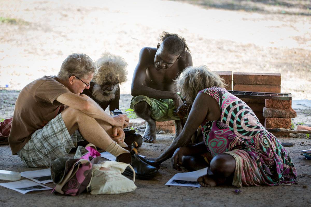 Murray Garde, John Mawurndjul, Ananais Jawulba and Kay Lindjuwanga at Milmilngkan outstation